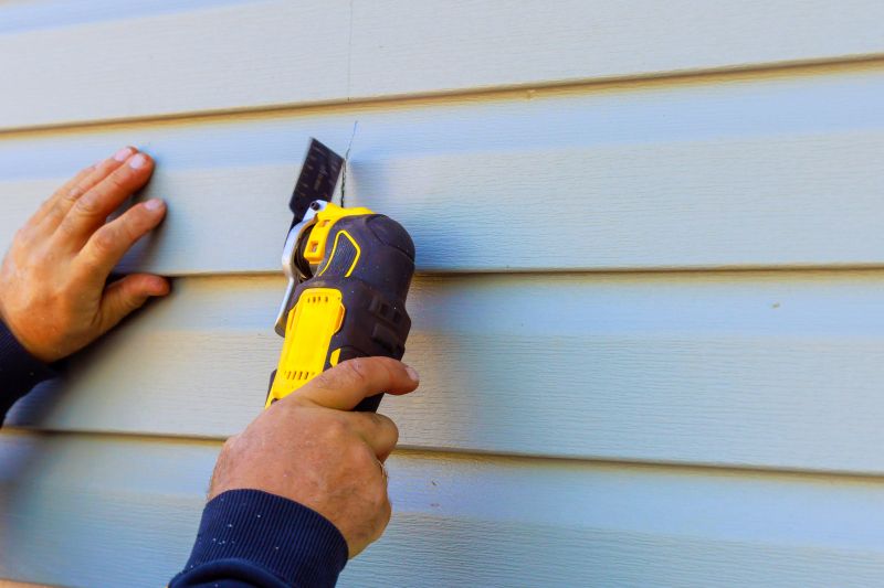 Professional Vinyl Siding Installer